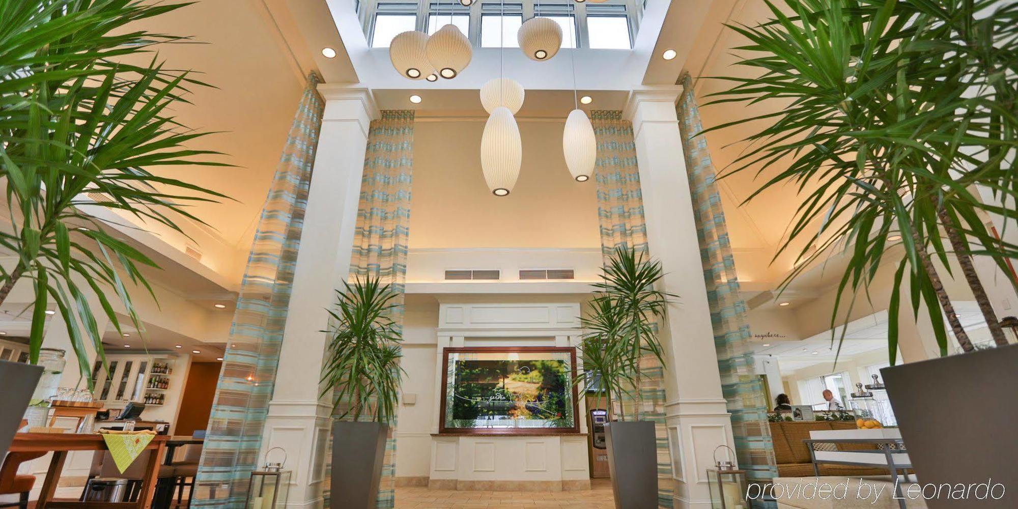 Hilton Garden Airport Hotel 3*