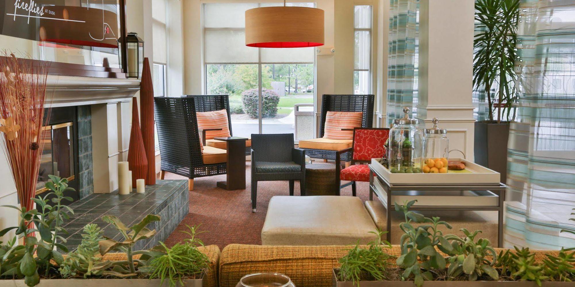 Hilton Garden Airport